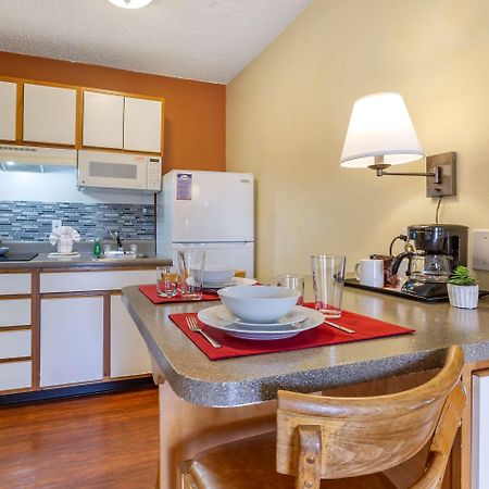Suburban Studios Albuquerque Midtown - University Екстериор снимка