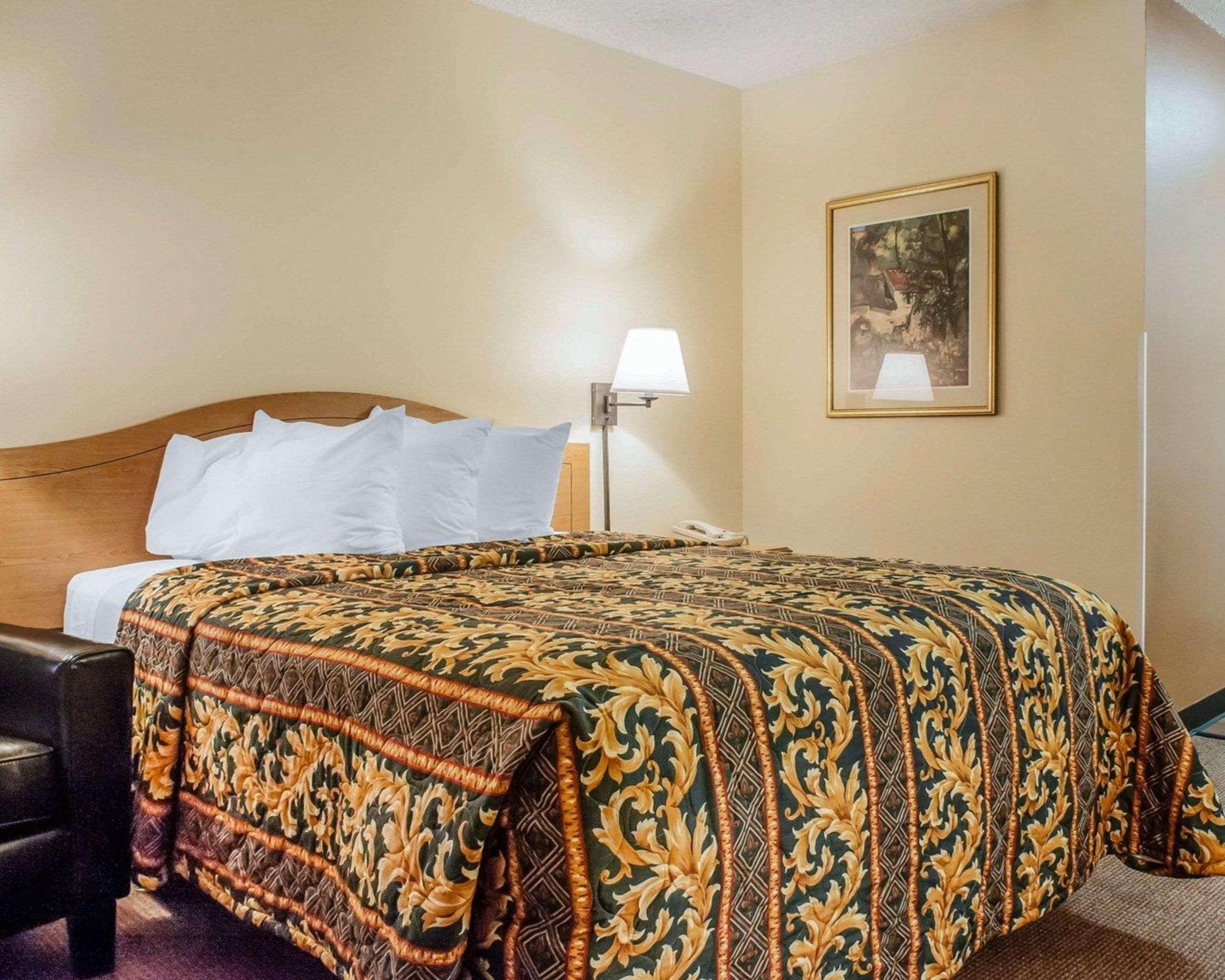 Suburban Studios Albuquerque Midtown - University Екстериор снимка