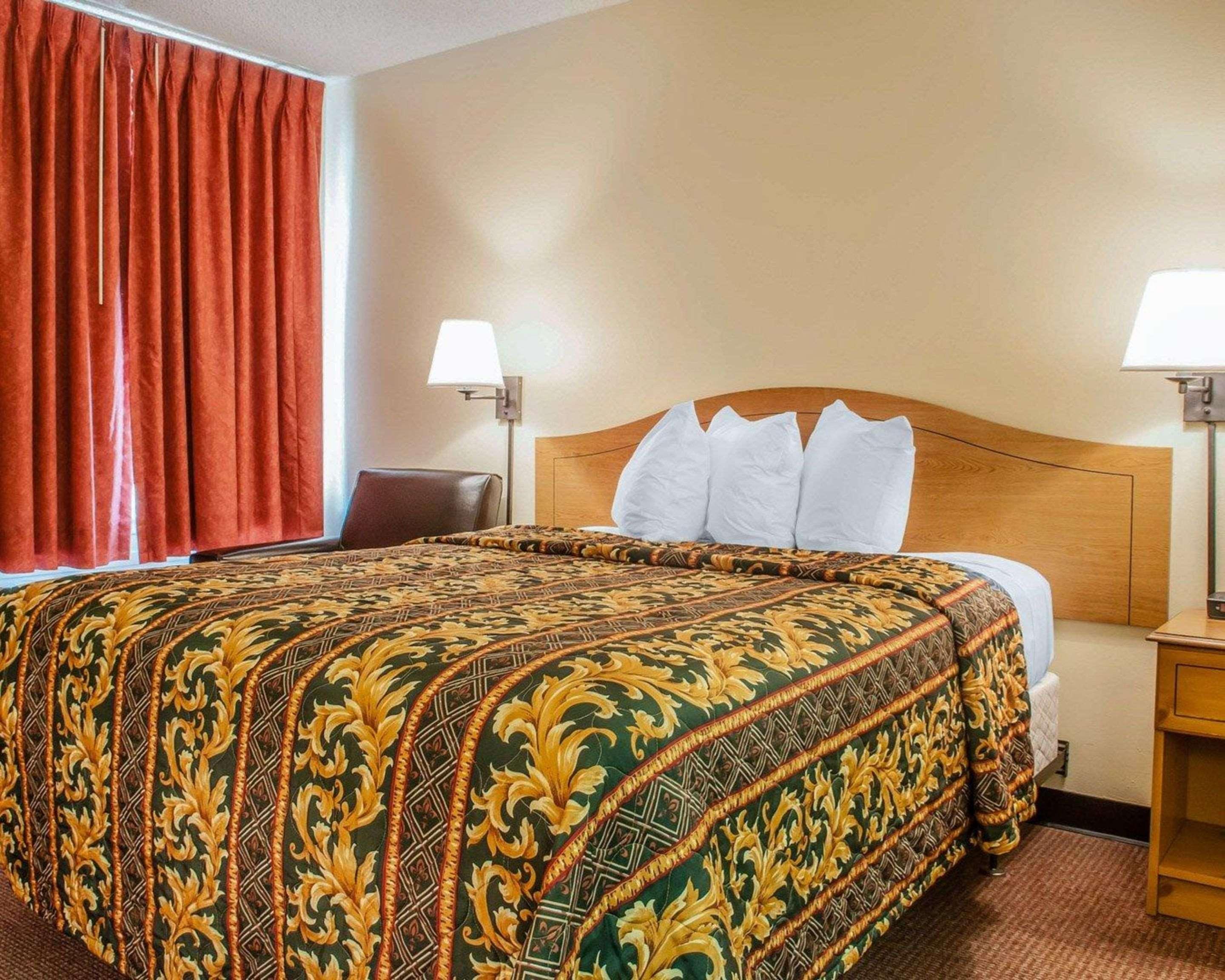Suburban Studios Albuquerque Midtown - University Екстериор снимка