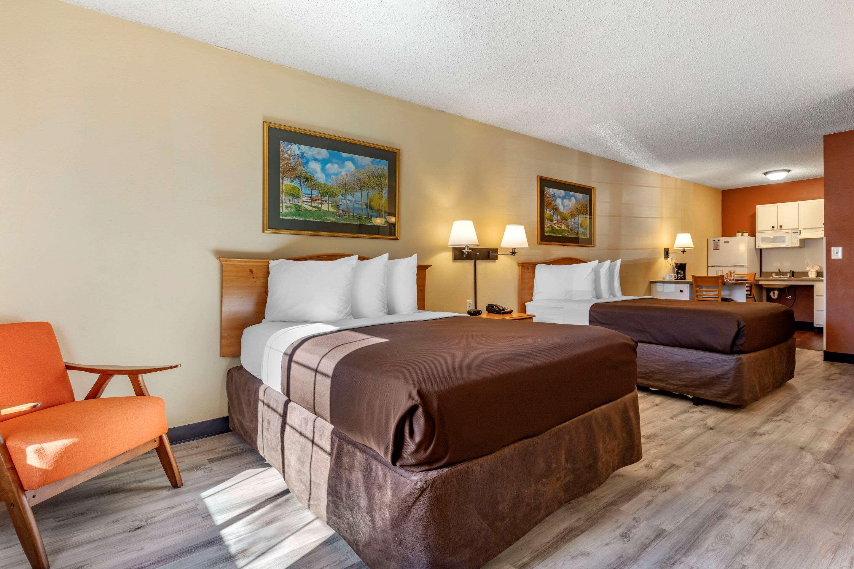 Suburban Studios Albuquerque Midtown - University Екстериор снимка