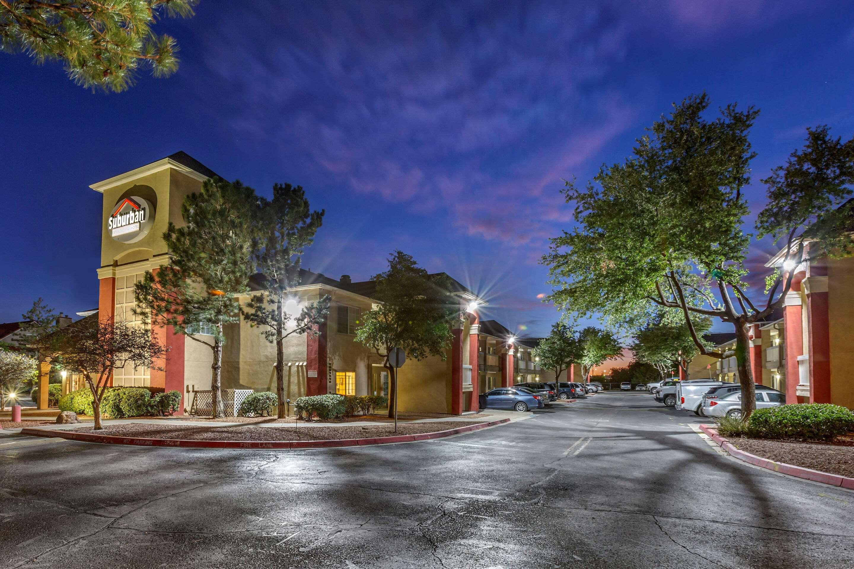 Suburban Studios Albuquerque Midtown - University Екстериор снимка