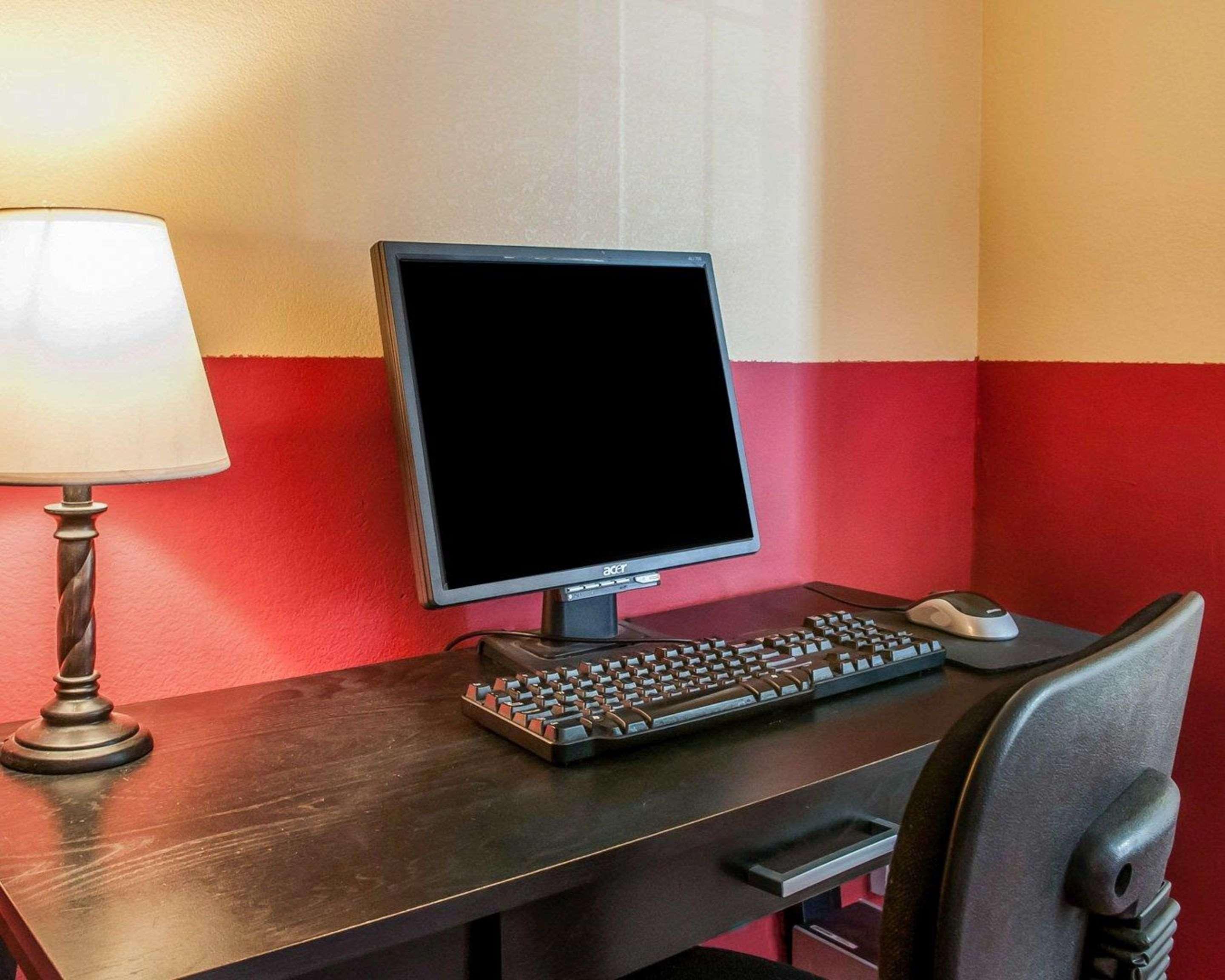 Suburban Studios Albuquerque Midtown - University Екстериор снимка